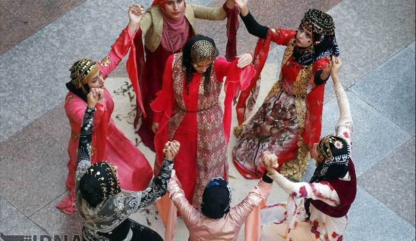 اقامة أمسیة کردستان فی طهران