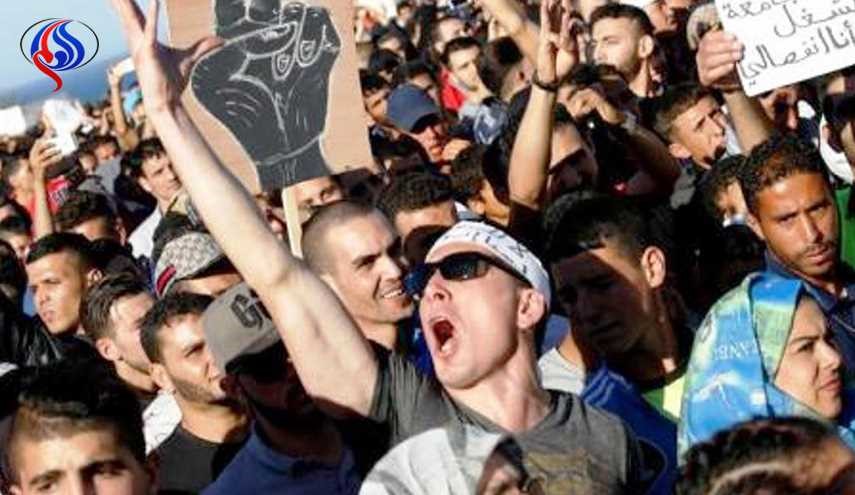 مجموعة جديدة من مؤيدى الاحتجاج فى الحسيمة المغربية تمثل أمام القضاء