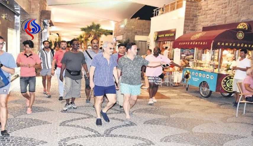 الوليد بن طلال يقضي إجازته في 10 دول وينشر فيديو