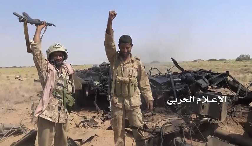 تدمير آلية عسكرية وقصف مدفعي يستهدف مواقع سعودية في عسير