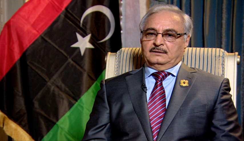حفتر يحط في روما على متن طائرة حربية