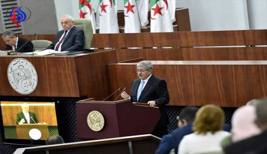 الحكومة الجزائرية تفرض ضريبة على الثروة النفطية