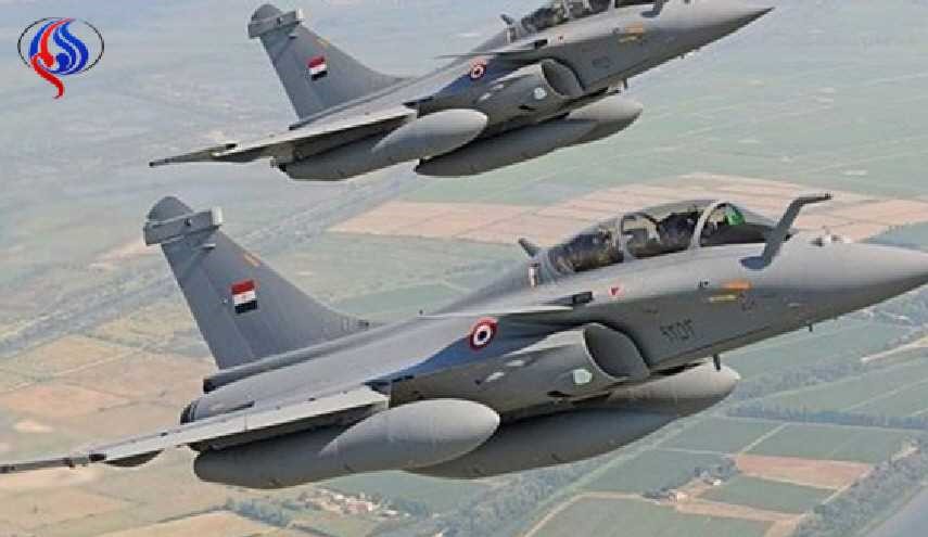 مصر تدمر 10 سيارات محملة بالأسلحة قادمة من ليبيا