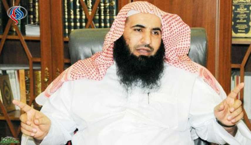 مسؤول سعودي سابق: كشف المرأة لوجهها أثناء القيادة جائز شرعا
