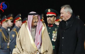 الملك سلمان يتلقى أول اتصال دولي في موسكو..من المتصل؟