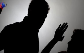 سعودي يشج رأس زوجته ويرميها بسكين من باب “المزاح” والسبب؟1