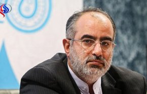 مستشار الرئيس روحاني: الحرس الثوري يمثل أحد العمودين القويين لقوة إيران الدفاعية