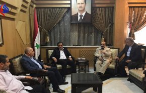 بالصورة.. رئيس منظمة الاذاعة والتلفزيون الايراني يصل الی حلب