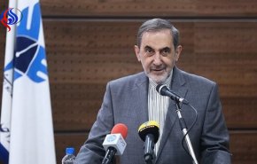 ولايتي: سلوك الرئيس الأمريكي التاجر ليس جديدا علينا