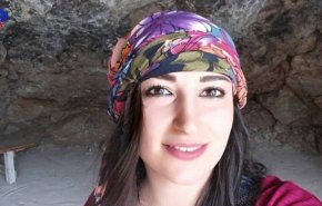 شاهد لبنانية تنزل علم الکیان الإسرائيلی بحفل بروسيا... فهذا كان مصيرها!