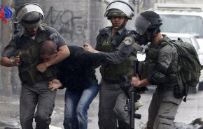 قوات الاحتلال تعتقل فلسطينيين اثنين في غزة بزعم اجتياز السياج الحدودي 

