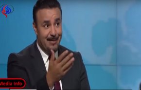 شاهد کیف یضحك مذيع الجزيرة وضيفه على 