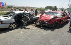 بالفيديو.. حادث غريب من نوعه والكل يسأل من أين جاءت السيارة؟