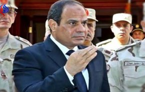 بالفيديو.. السيسي يُسكت ضابطا مصريا على الهواء لهذا السبب..!