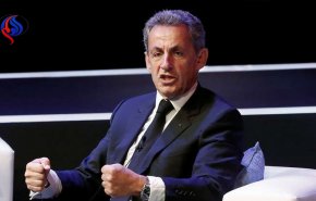 نجل مسؤول ليبي سابق: رفض والدي عرضا من ساركوزي فقصف الناتو منزل أسرتنا!