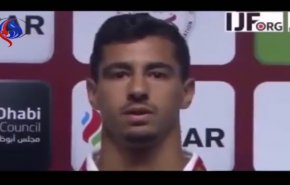 شاهد في الامارات.. رياضي إسرائيلي يتغنى بالنشيد العبري