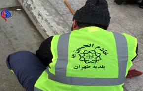 بلدية طهران تتولى تنظيف مدينتي كربلاء والنجف المقدستين