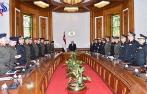 ماذا وراء إطاحة السيسي بصهره رئيس الأركان وإقالات الداخلية؟