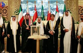  بعد تصريح ملك البحرين.. هل بدأ انهيار مجلس التعاون؟