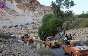 مصادر ليبية: مجموعة هشام عشماوي تنسحب من مدينة درنة