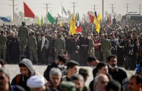 950 الف زائر ايراني اجتازوا منفذ مهران الحدودي