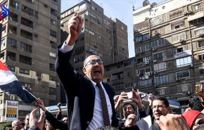 بالفيديو.. أول منافسي السيسي يعلن ترشحه للانتخابات الرئاسية في مصر