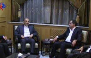 شاهد: ماذا يفعل ولايتي في مدينة حلب؟