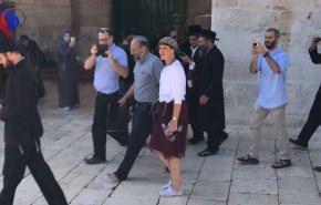 ﻿44 مستوطنًا يقتحمون الأقصى بحماية مشددة