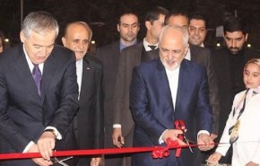 ظريف يفتتح مبنى السفارة الايرانية الجديد في دوشنبه