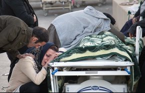 آخر الصور: ارتفاع عدد ضحايا زلزال ايران الى 341 