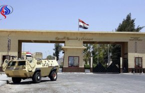 مصر تغلق معبر رفح بسبب الهجوم الإرهابي على مسجد في سيناء