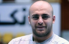 عملاق المصارعة الايراني يحصد ميدالية عالمية بالضربة القاضية