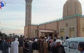 فاروق الفيشاوي ينفي صلته بتغريدة عن مجزرة مسجد الروضة