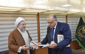 اية الله اراكي يدعو شيخ الازهر للمشاركة في مؤتمر الوحدة الاسلامية
