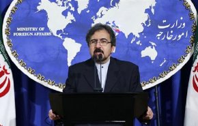 طهران تعرب عن قلقها الشديد ازاء صحة آية الله عيسى قاسم