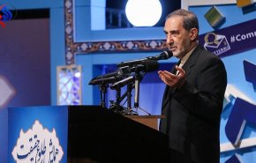 ولايتي: الاعداء سعوا لفرقة المسلمين لنهب الأموال