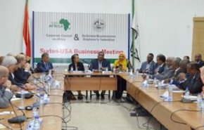 رئيسة وفد الشركات الأمريكية تجدد رغبتها في الاستثمار بالسودان