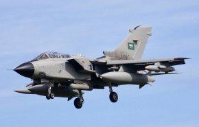 60 غارة سعودية على مناطق متفرقة في اليمن واطلاق 200 صاروخ على صعدة