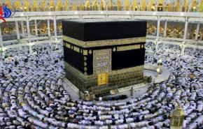رائد فضاء يكشف عن سطوع الكعبة من الفضاء (صورة)