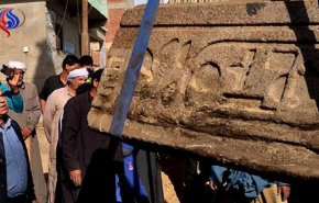 بالصور..نقل بوابة مصرية قديمة من القاهرة إلى الجيزة!