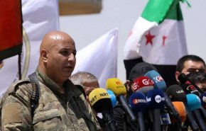 قيادي منشق: الآف الدواعش غادروا الرقة بموافقة واشنطن
