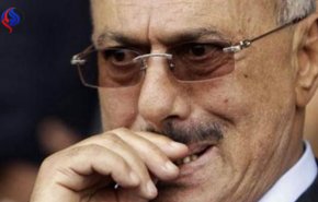 كيف تسببت مزحة عادل إمام  في اغضاب علي عبد الله صالح... اليكم التفاصيل!