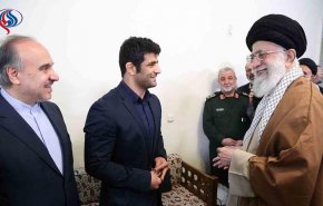 المصارع كريمي يثمن الإهتمام الخاص الذي أبداه قائد الثورة