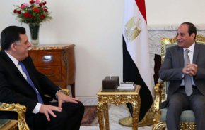السيسي والسراج يبحثان جهود تسوية الأزمة الليبية سياسياً