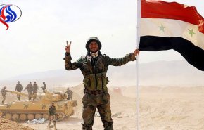 بالفيديو.. ممثلة سورية في زيارة لجنود الجيش السوري، وهذا ما حصل!
