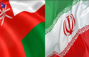 وزير السياحة العماني: العلاقات مع ايران متميزة جداً