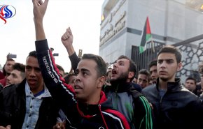 مصر تمنع عشرات الطلبة الفلسطينيين من السفر عبر معبر رفح
