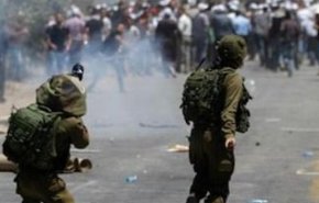 مواجهات عنيفة بمحيط جامعة فلسطين بطولكرم وحاجز قلنديا