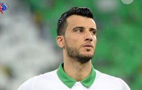 عمر السومة يحسم أمر بقائه مع الأهلي 
