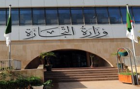 حظر استيراد أكثر من ألف منتج في الجزائر